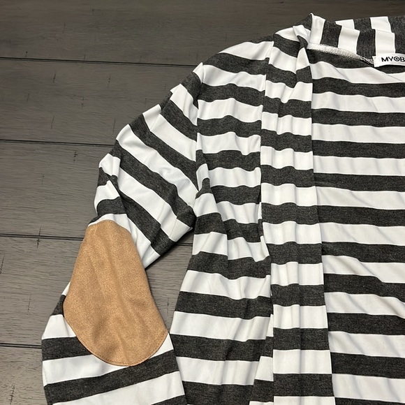 - STRIPED cardigan - Picture 2 of 3